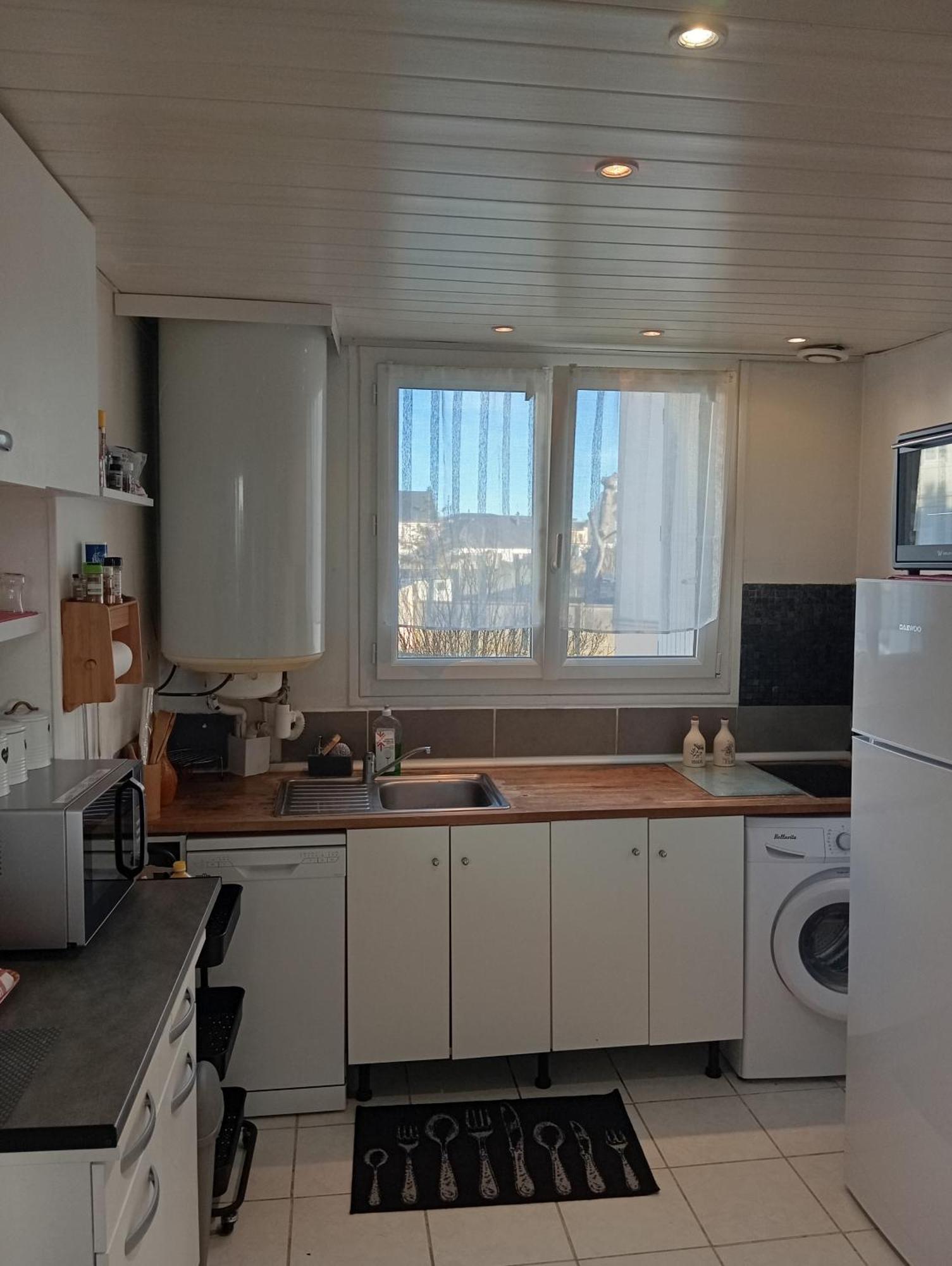 Appartement Confortable Dreux Exteriér fotografie